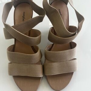 Elegant Tan Women's Heels